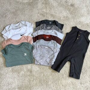 Assorted neutral, Baby Onesies and Romper Set